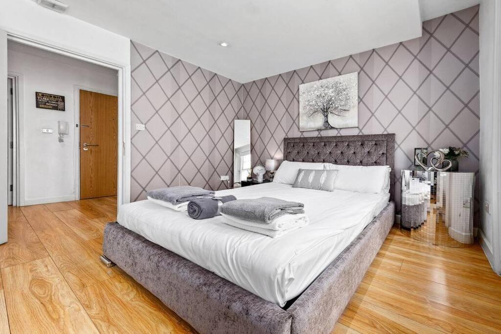 3 Bedroom Apartment In Haymarket Central London Sleep 10 Hy2 Екстер'єр фото