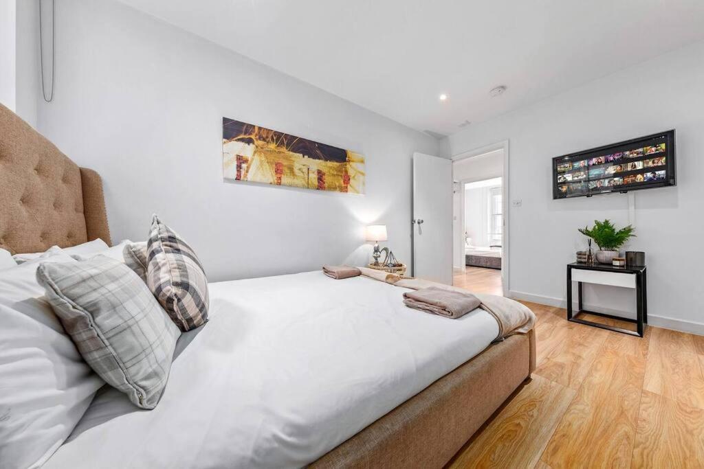 3 Bedroom Apartment In Haymarket Central London Sleep 10 Hy2 Екстер'єр фото