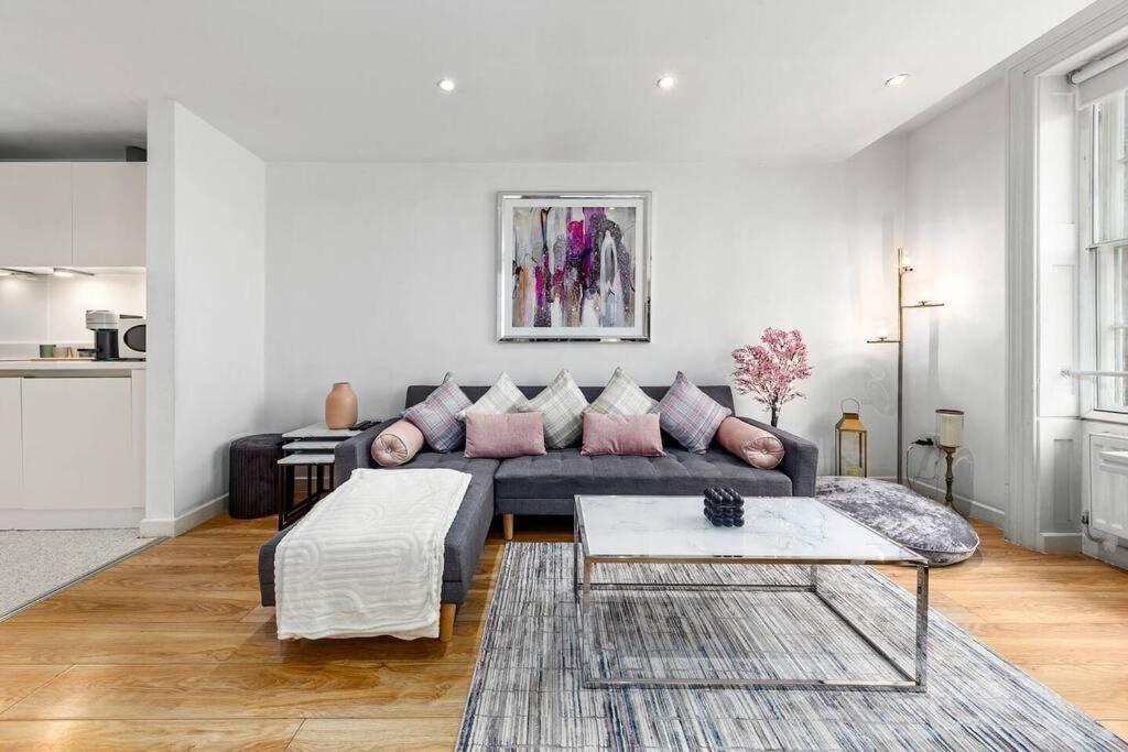 3 Bedroom Apartment In Haymarket Central London Sleep 10 Hy2 Екстер'єр фото